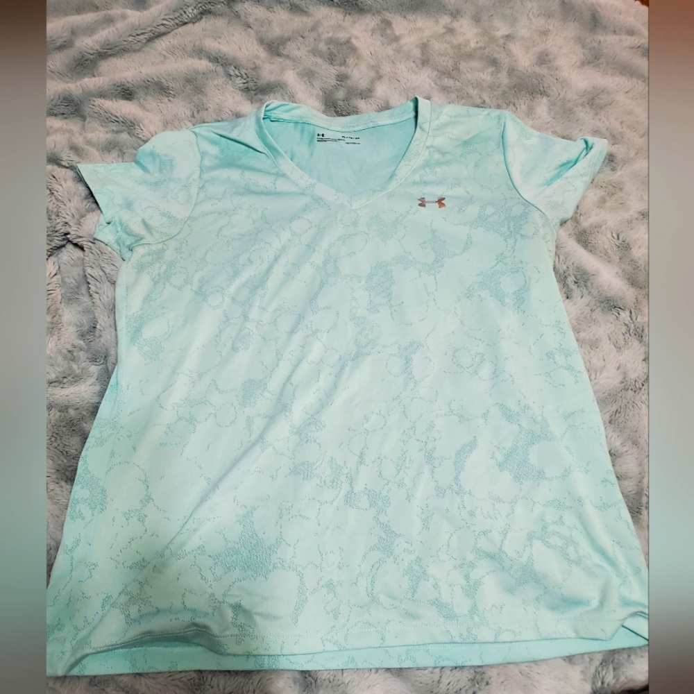 Women's Under Armour top